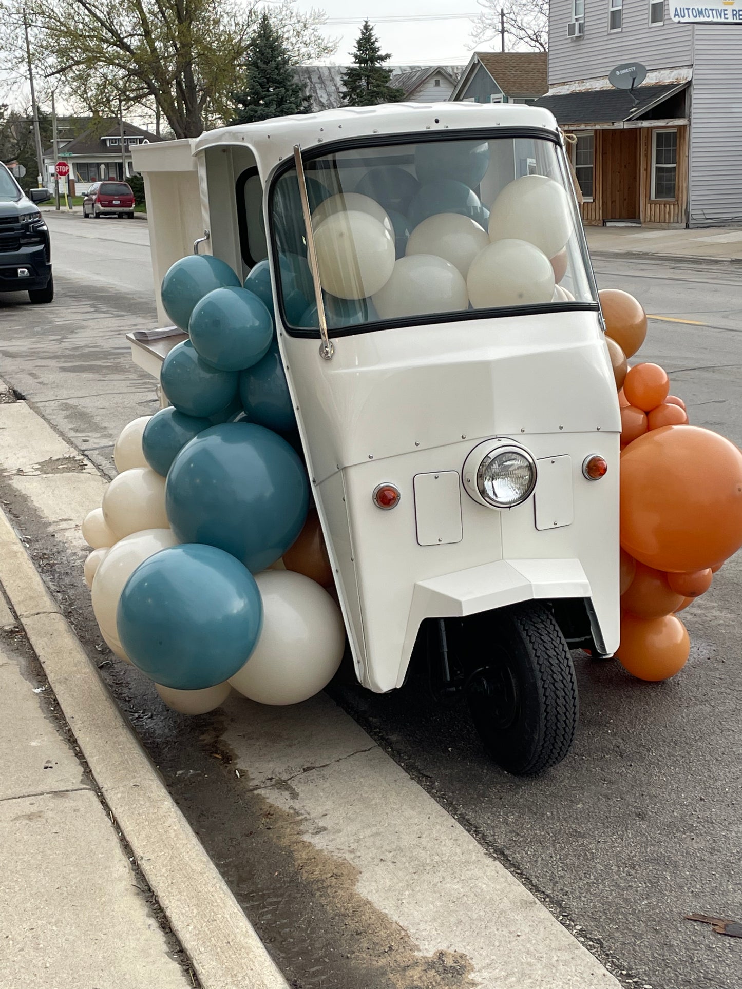 Reserve Blanche Toledo's 1st Tap Truck - Toledo Mobile Bar Rental